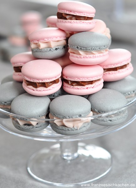 Macarons à la réglisse et à la Badiane (Lakritz und Sternanis Macarons) Macaron Füllung Anis Ganache