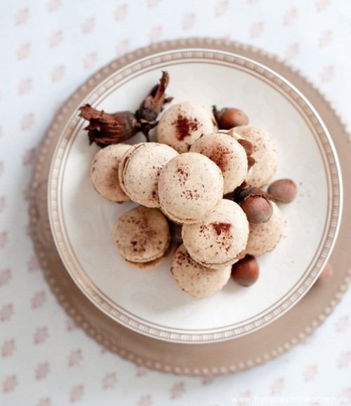 Macarons à la noisette (Haselnuss Macarons) Rezept