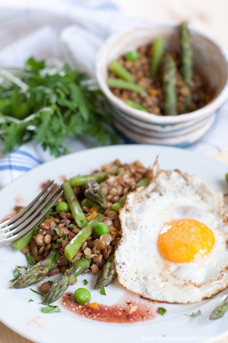 Salade de lentilles et légumes verts ( Salat mit grünen Linsen und Gemüse ) Salade de lentilles et légumes verts ( Salat mit grünen Linsen und Gemüse )