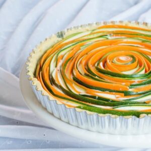 Salzige Tarte Möhren-Zucchini wie eine Rose