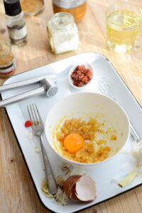 Rouille Rouille Sauce Schritt 14 Ei Und Zutaten In Schüssel