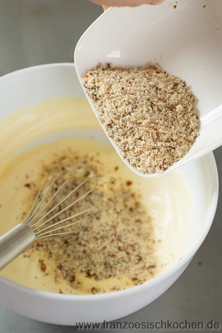 Glutenfreier Schokoladen- und Haselnusskuchen DSC_8170 1 Copier