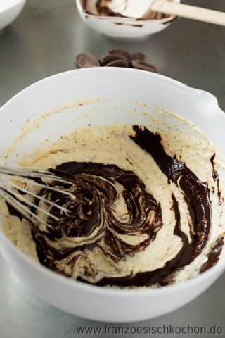 Glutenfreier Schokoladen- und Haselnusskuchen DSC_8183 1 Copier