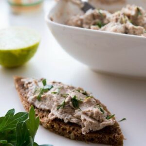 Aufstrich mit Sardinen und Limette