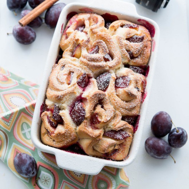 Brioche aux prunes (Brioche Röllchen mit Pflaumen oder Zwetschgen) Rezept