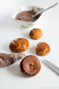 Religieuse au chocolat (Schokoladen-Windbeutel) Religieuse au chocolat (Schokoladen-Windbeutel) Schokoladen Windbeutel Schritt 23 Windbeutel Mit Schokoladencreme Befu 200x300