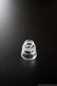 Religieuse au chocolat (Schokoladen-Windbeutel) Religieuse au chocolat (Schokoladen-Windbeutel) Schokoladen Windbeutel Schritt 26 Klare Glasform Religieuse 200x300