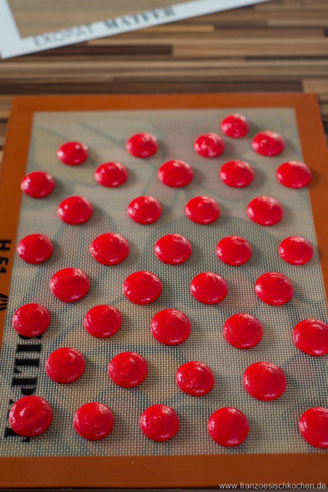 Macarons croquants ! (knusprige Macarons mit Krokant !) - und (noch) ein Macarons FAQ Macarons croquants ! (knusprige Macarons mit Krokant !) - und (noch) ein Macarons FAQ DSC_7127 1 Kopie