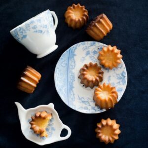 Passionnément Cannelés… (Passionsfrucht Cannelés aus Bordeaux)
