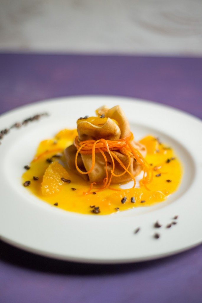 Crêpe Suzette et son parfait au Grand Marnier ( Crêpes Suzette mit Grand Marnier Parfait) Crêpe Suzette et son parfait au Grand Marnier ( Crêpes Suzette mit Grand Marnier Parfait)