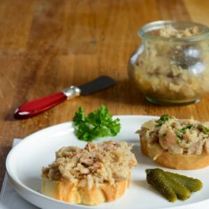 Rillettes de poulet rôti (Rillettes von gegrilltem Hähnchen)