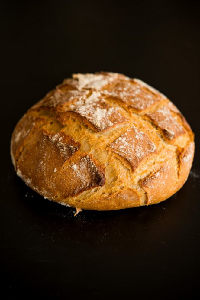 Meine Nacht mit Maurice (knuspriges Sauerteigbrot) Meine Nacht mit Maurice (knuspriges Sauerteigbrot)