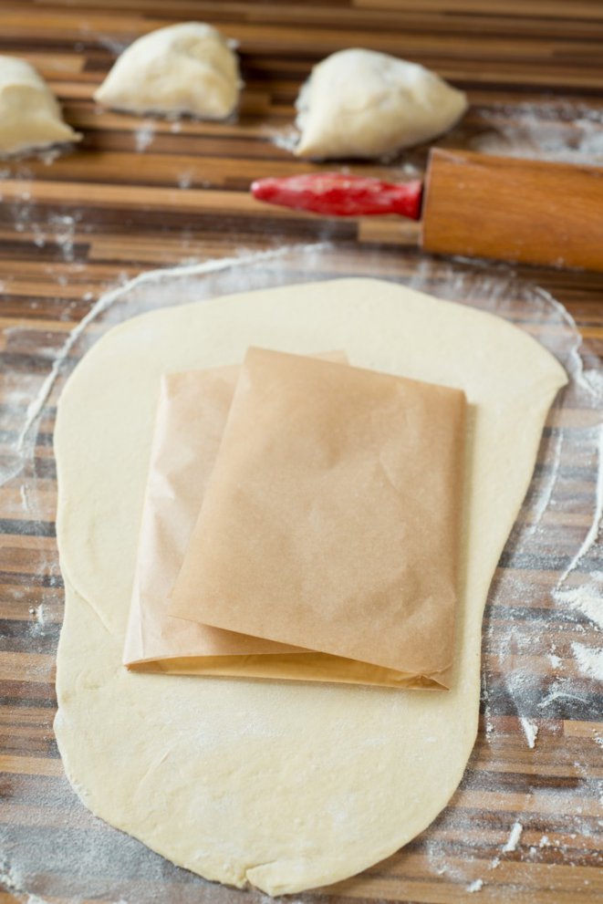  Hefe Blätterteig Schritt 13 Butter In Teig Einschlagen