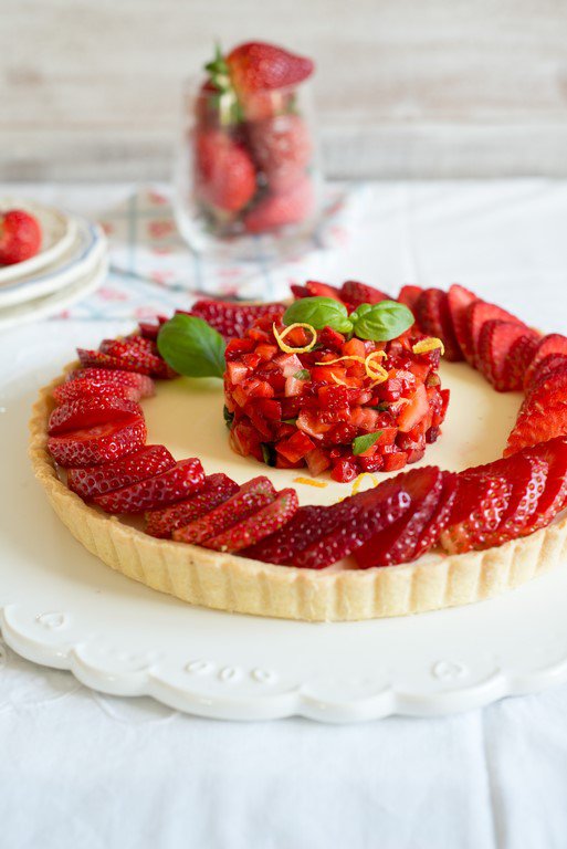 Tarte aux fraises, citron & basilique (Erdbeertarte mit Zitrone und Basilikum) Tarte-mit-Lemon-curd-und-Erdbeeren