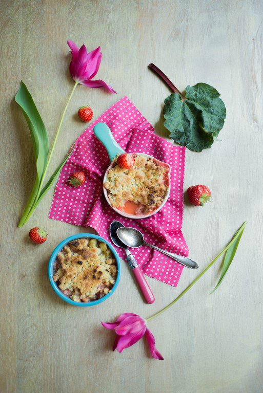 Crumble Grundrezept mit Rhabarber und Erdbeeren DSC_4341 Kopie 1