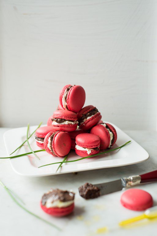 Herzhafte Macarons mit Tapenade und Olivenöl - Macarons à la tapenade pour l'apéritif Herzhafte Macarons Rezept Einfach Lecker