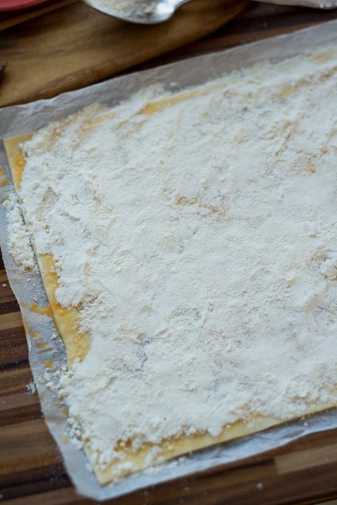  Blätterteig Mandeln Provence Schritt 5 Blatterteig Mit Mehl Bestäubt