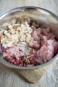 Kaninchen-Terrine mit grünem Pfeffer (Terrine de lapin au poivre vert) DSC_7491 Kopie 200x300