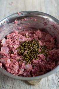 Kaninchen-Terrine mit grünem Pfeffer (Terrine de lapin au poivre vert) DSC_7497 Kopie 200x300