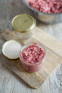 Kaninchen-Terrine mit grünem Pfeffer (Terrine de lapin au poivre vert) DSC_7501 Kopie 200x300