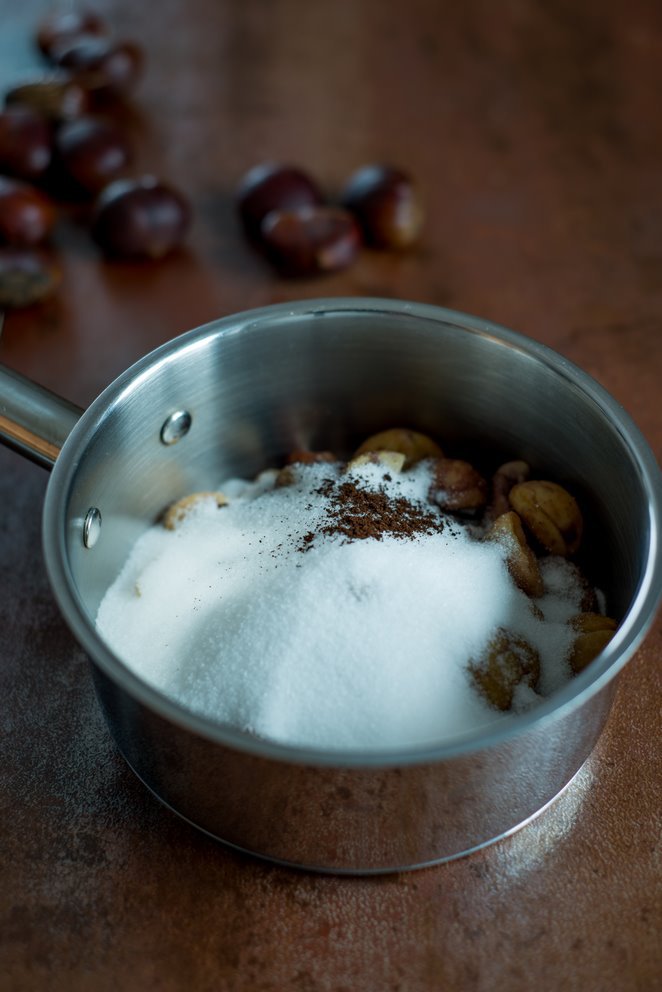 Wie bereitet man Esskastanien richtig zu: gekocht, geröstet und als Creme mit Vanille? Hier sind alle meine Tipps! DSC_8452 Kopie
