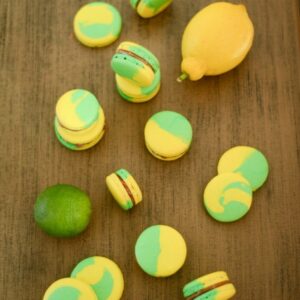 Zweifarbige Macarons (Macarons bicolores)