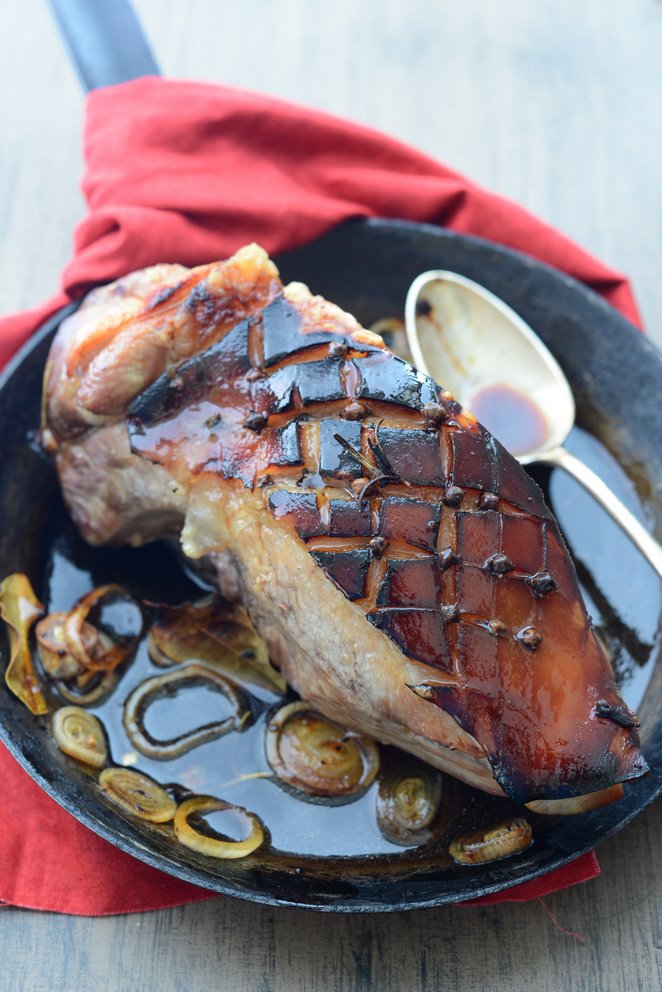 Schinkenbraten mit Lavendelhonig, Rosmarin und Nelken Schinken-Braten-mti-Honig-und-Rosmarin