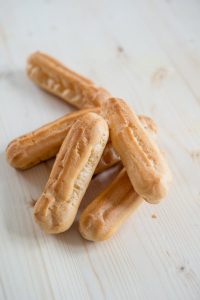 Pistazien-Éclairs - ein Vorgeschmack auf das neue Backbuch! Eclairs 200x300