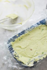 Frühlingsterrine ohne Backen mit Avocado und Lachs Frühlingsterrine ohne Backen mit Avocado und Lachs Gemüseterrine Ohne Backen Schritt 14 Terrine Mit Avocadocreme Vorbere