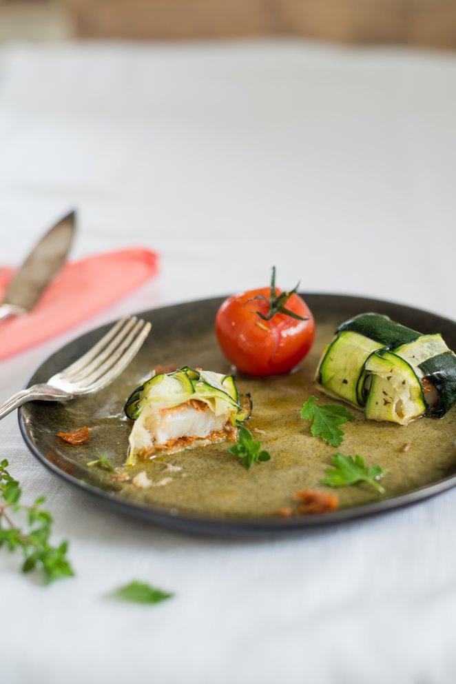 Zucchini-Bonbons mit Fisch und konfierten Tomaten DSC_3915 1 Kopie