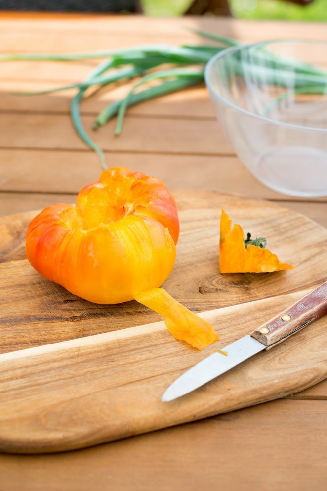 Kalte Tomatensuppe mit rosa Pfeffer Rezept