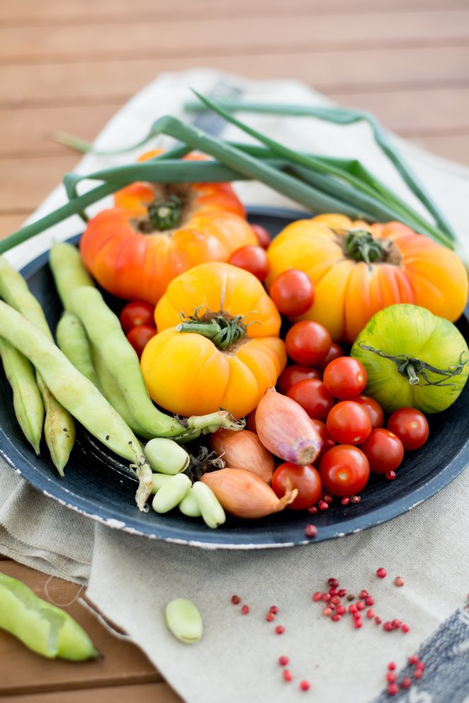 Kalte Tomatensuppe mit rosa Pfeffer  Kalte Tomatensuppe Zutaten
