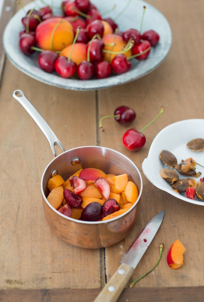 Eis am Stiel mit Kirschen und Aprikosen Rezept