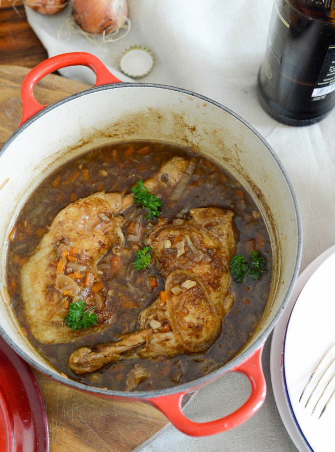 Schmorhähnchen mit Biersauce (Poulet à la bière) Schmor Hähnchen Bier 4