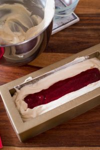 Geeiste Bûche de Noel Pfirsisch-Himbeeren DSC_9286 200x300
