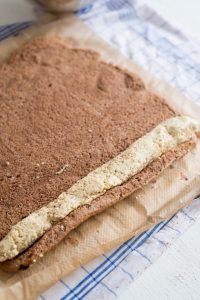 Buche mit Passionsfrucht, Zartbitterschokolade und einem Praliné-Herz (Bûche chocolat-passion et coeur de pralin) DSC_9370 200x300