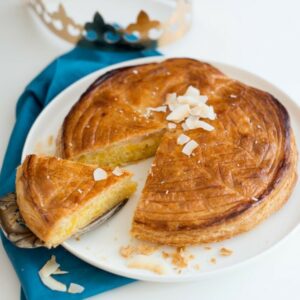 Exotische Galette des rois mit Mango und Kokos
