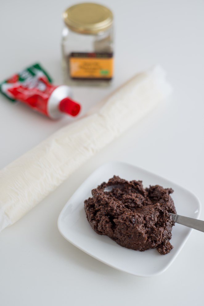  Fingerfood Blätterteig Schritt 1 Tapenade Mit Zutaten Bereit