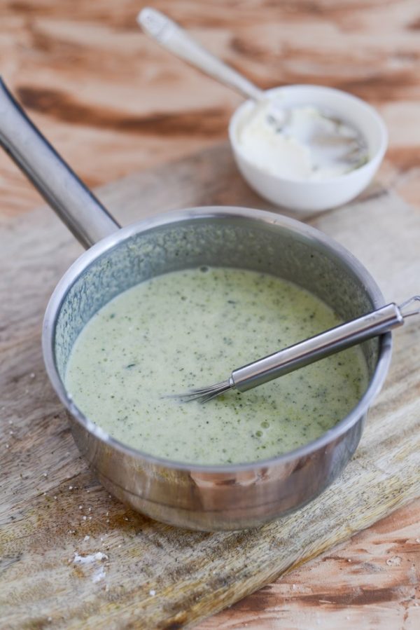 Zucchini-Suppe mit Frischkäse Rezept - franzoesischkochen.de