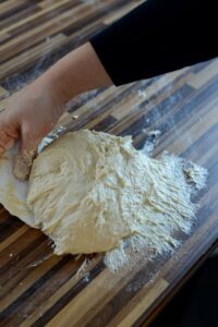 Schnelles Brot mit Trockenhefe backen schnelles-brot-mit-trockenhefe-backen-4-200x300