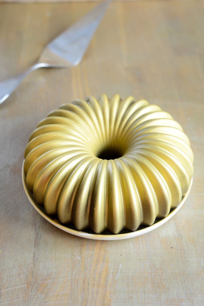 Vanilleeis-Torte mit goldenem Schokoladenüberzug ganz einfach (...zum Angeben...) DSC_1383