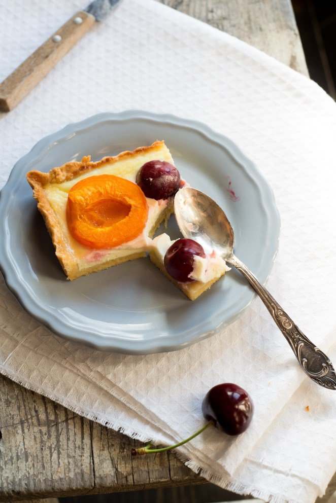 Kirsch-Aprikosen-Tarte (Tarte aux abricots et cerises) DSC_2381