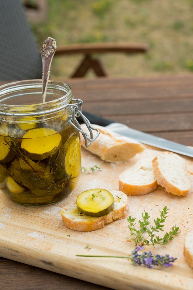 Eingelegte Paprika und Zucchini mit Piment d'Espelette für den Apéritif (Poivrons et courgettes marinés au piment d'Espelette pour l'apéro) DSC_2245