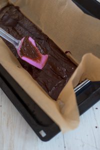 Buche de Noel mit Weihnachtskugeln Buche de Noel mit Weihnachtskugeln DSC_5462 200x300