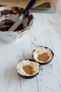 Buche de Noel mit Weihnachtskugeln Buche de Noel mit Weihnachtskugeln DSC_5469 1 200x300