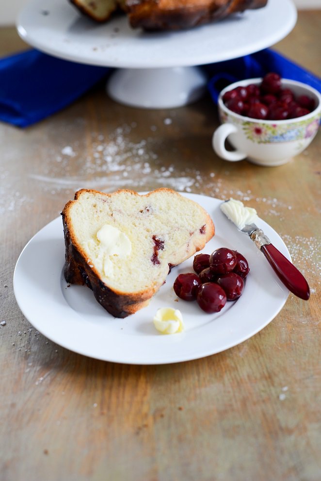 Brioche de Noel mit Sauerkirschen DSC_6114