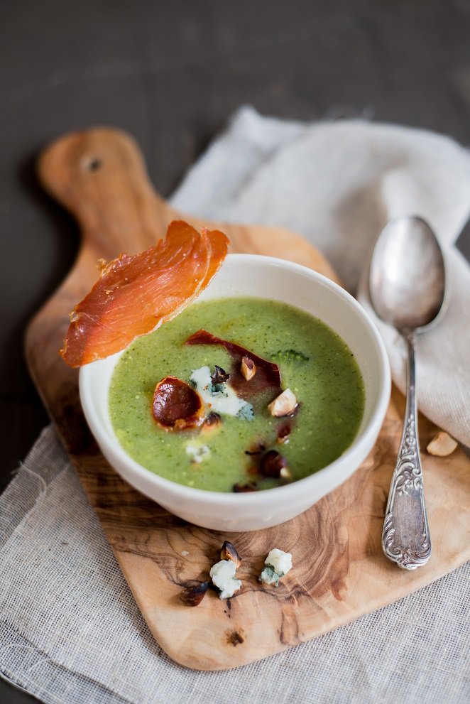 Brokkolisuppe mit Schinken Chips und Roquefort DSC_6376