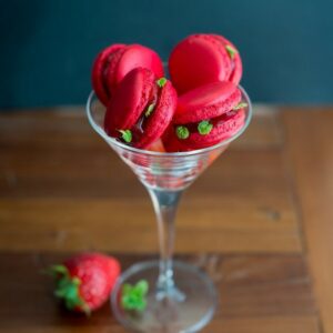 Erdbeer Macarons mit Minze