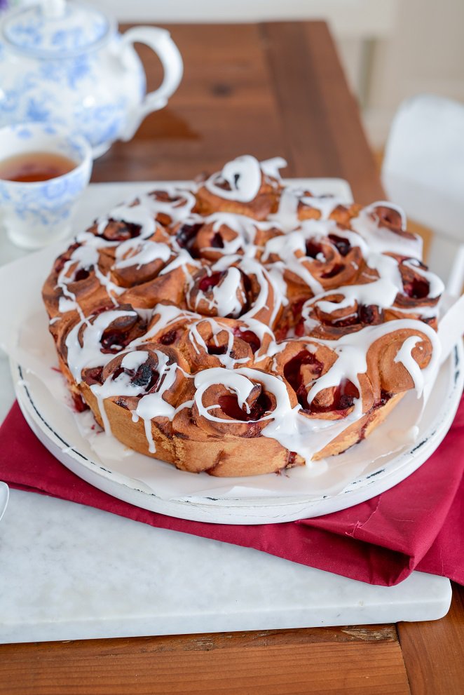 Himbeer-Brioche Schneckenkuchen oder mein Himbeer Rollkuchen zum Kaffee DSC_2960