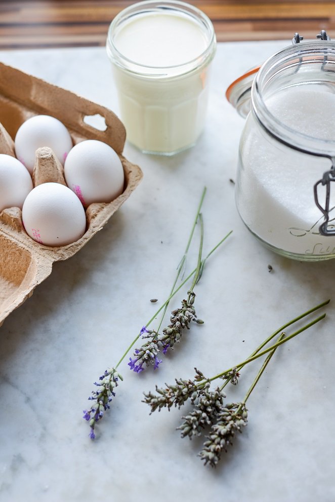 Lavendeleis wie in der Provence mit Himbeer Eiswaffeln (mit Eismaschine) Zutaten-Lavendeleis